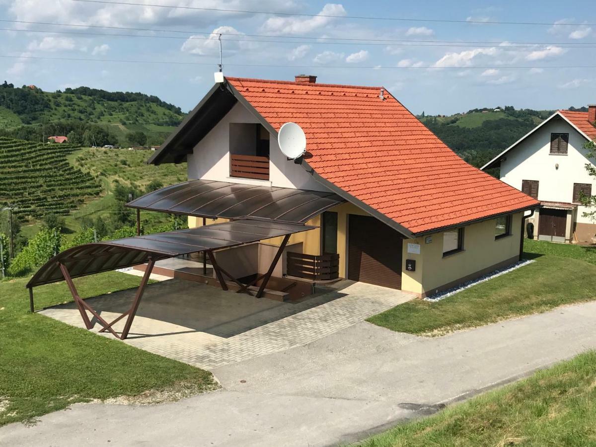Liveza House Počitniška hiša *